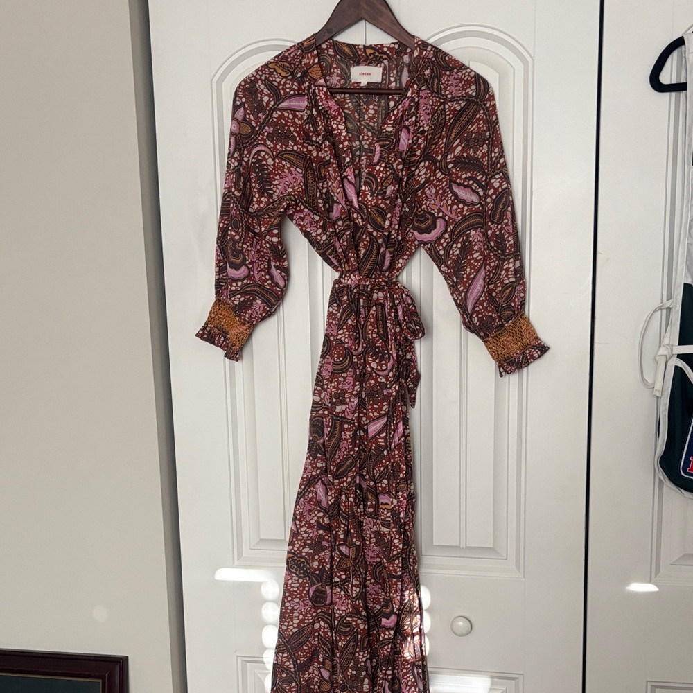 XiRENA Long Sleeve Paisley Dress in Pink and Brown